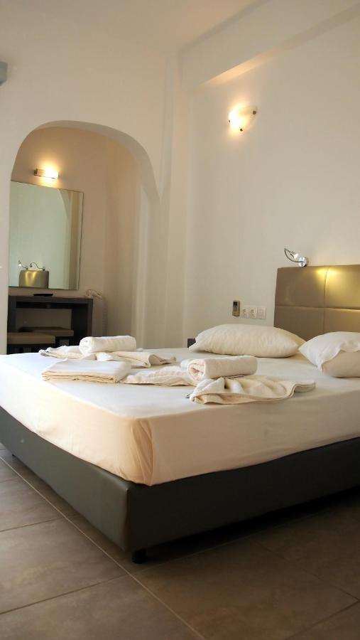 Homer'S Inn Hotel Chora  Cameră foto
